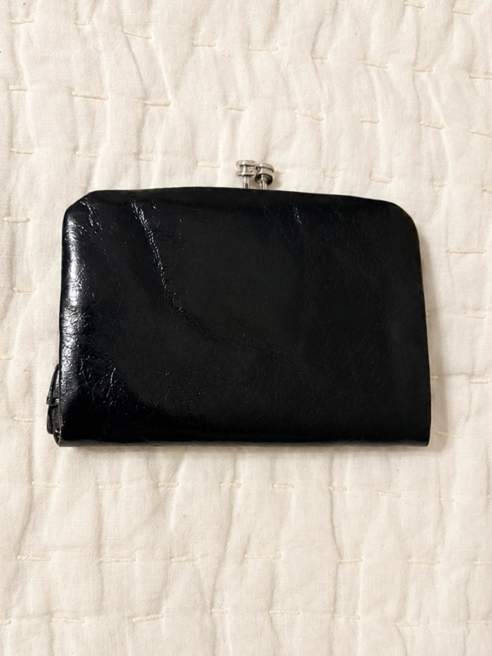 NWOT HOBO International Leather Kiss-Lock Wallet - Picture 2 of 5